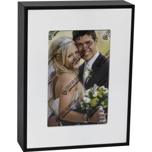 Photo Frame Diversion Safe – 7.6" x 5.9" Hidden Compartment